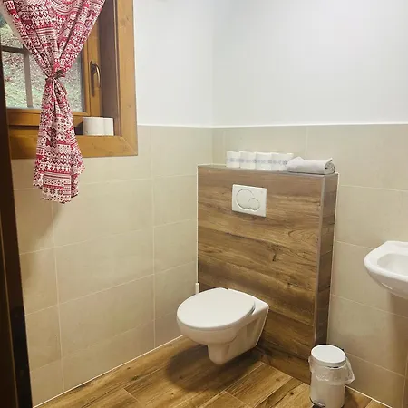 Drevenica Janosik 1 Horská chata *