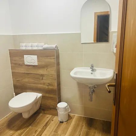 Drevenica Janosik 1 * Terchova