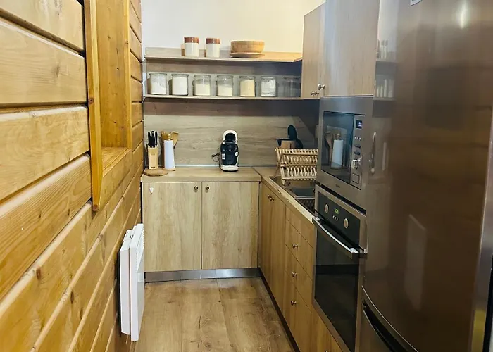 בקתה Drevenica Janosik 1 *